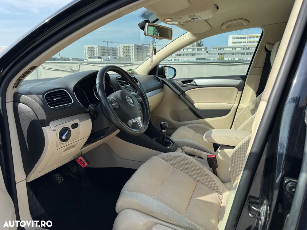 Volkswagen Golf 2.0 TDI DPF BlueMotion Technology Comfortline - 12