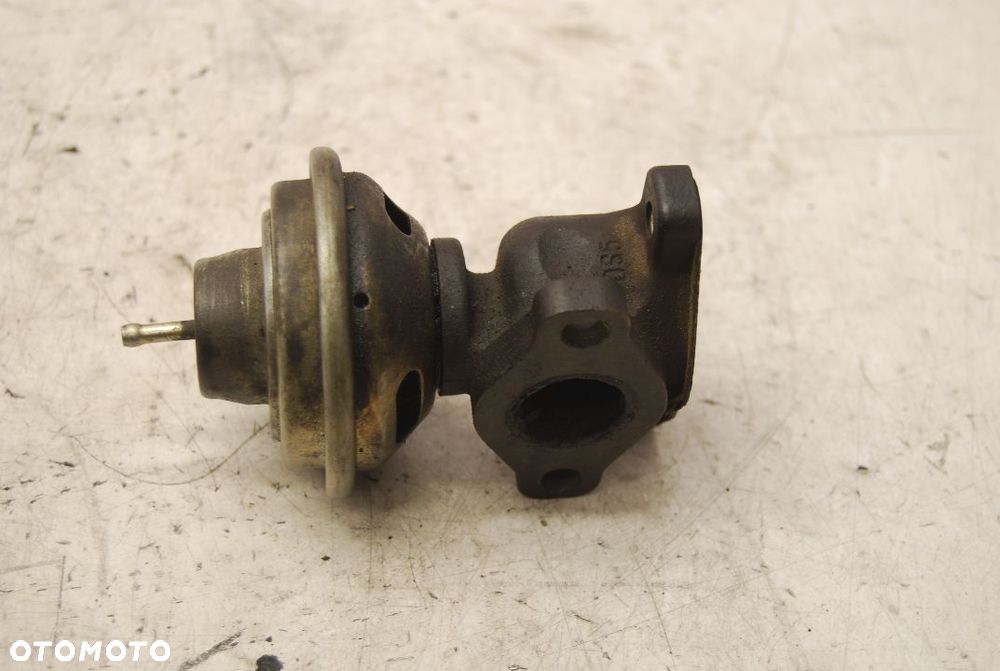 ZAWÓR EGR 028131501A 1.9 TDI VW PASSAT B4 B5 GOLF III 028131501E - 1