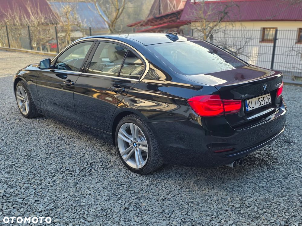 BMW Seria 3 ver-330i-gpf-xdrive-sport-line - 9