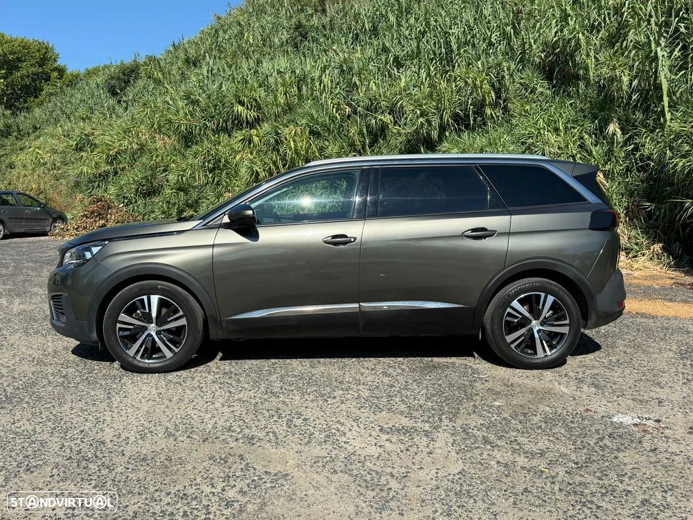 Peugeot 5008 - 3