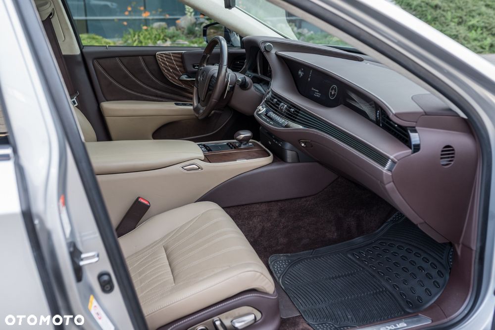 Lexus LS - 18