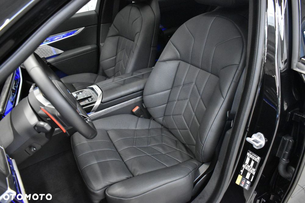 BMW Seria 7 - 10