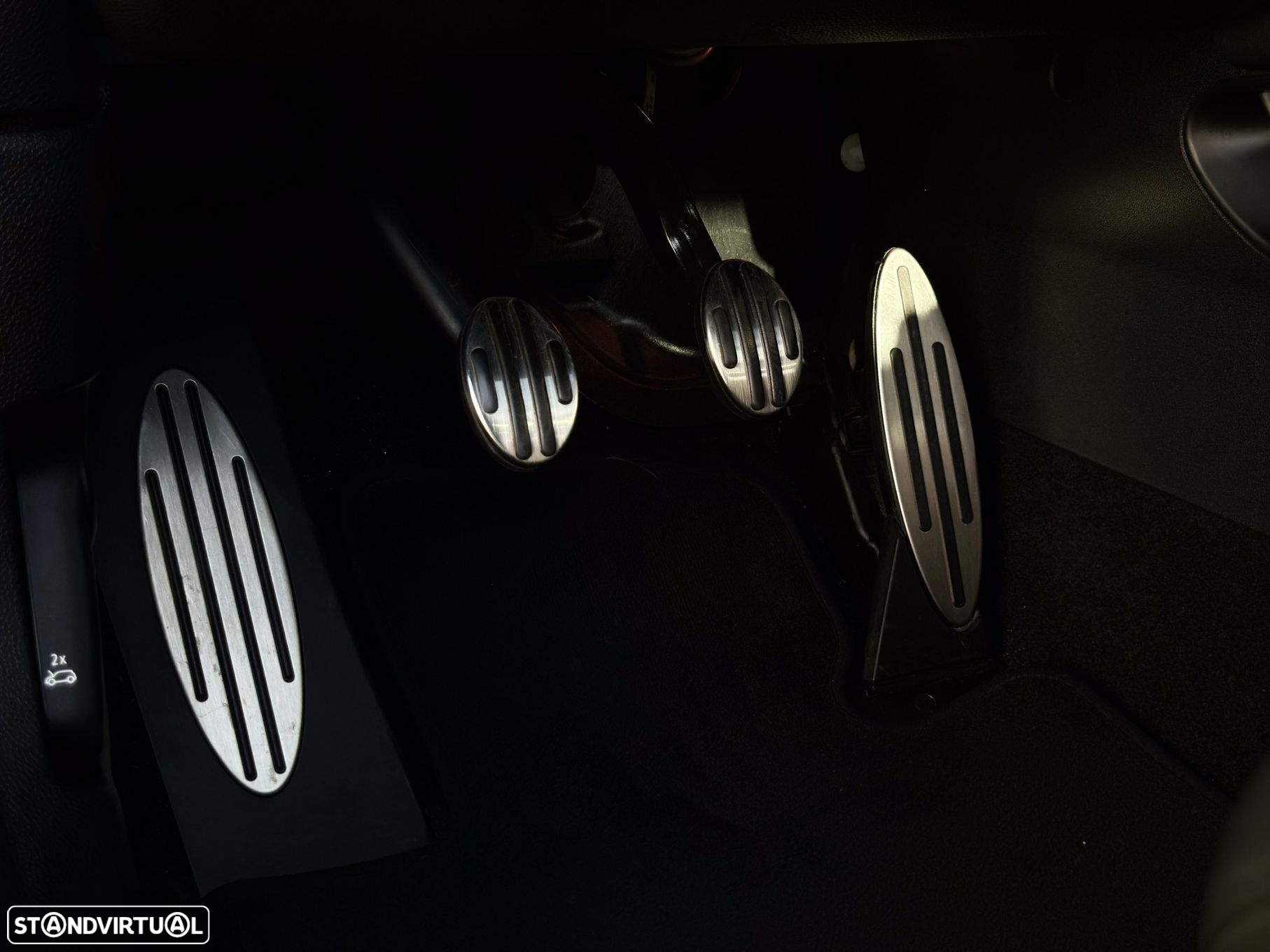 MINI 3 Portas John Cooper Works - 29