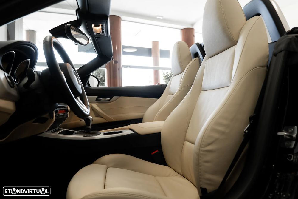 BMW Z4 23 i - 10