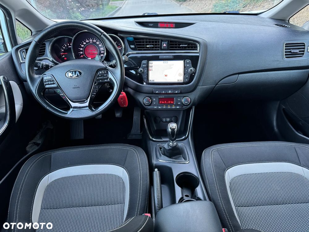 Kia Ceed 1.6 CRDi L Business Line - 13