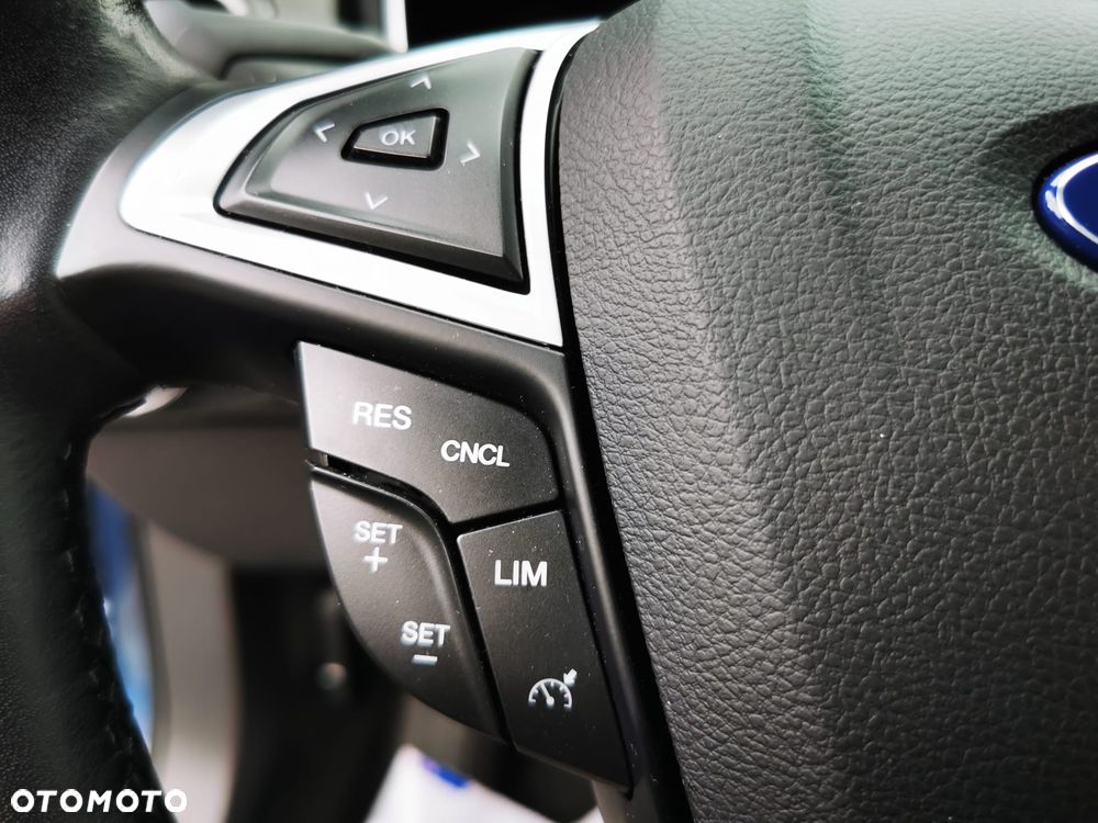 Ford Mondeo 2.0 Hybrid Titanium - 25