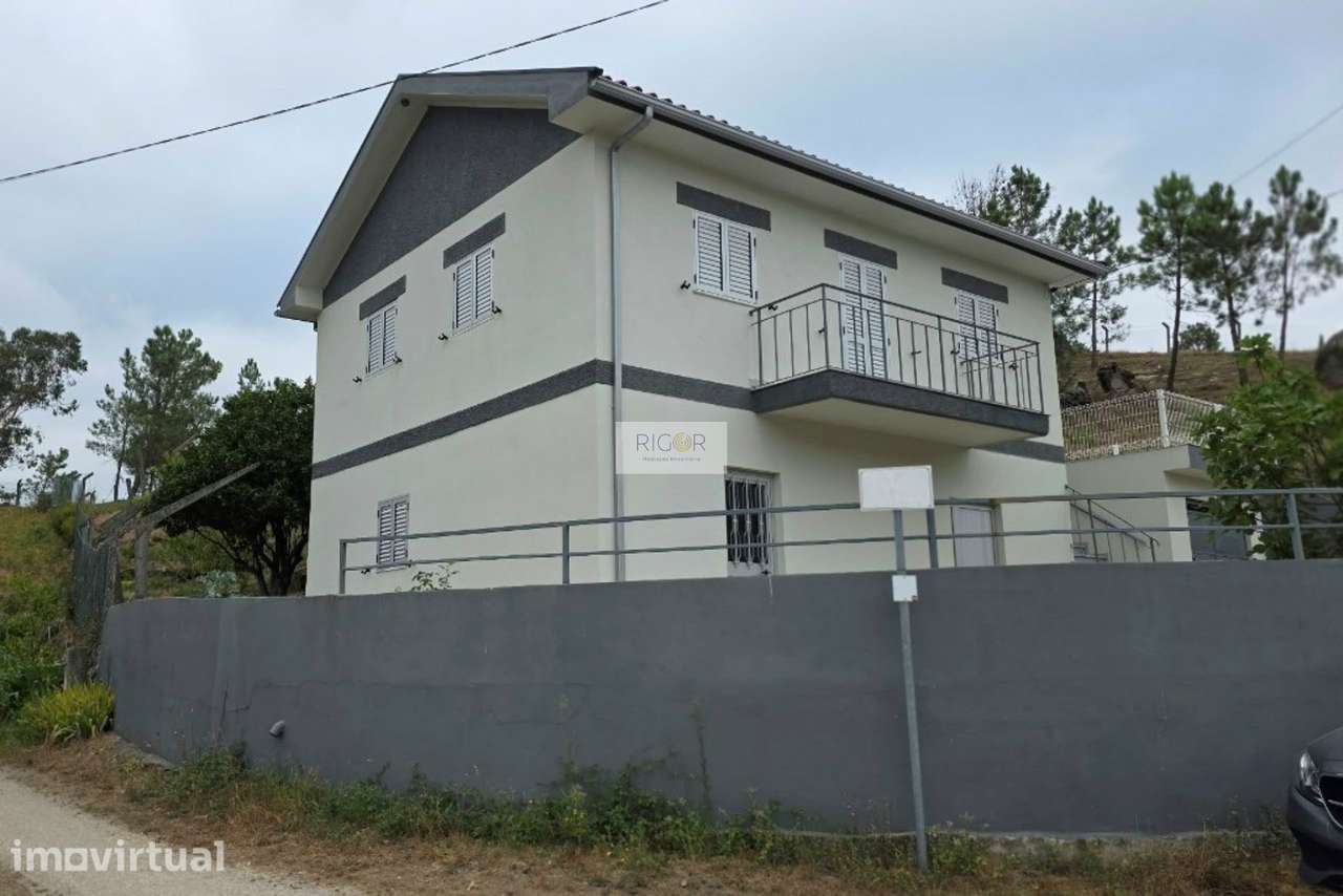 Moradia T3 de 2 pisos na freguesia de Soalhães em Marco de Canaveses - Grande imagem: 3/21