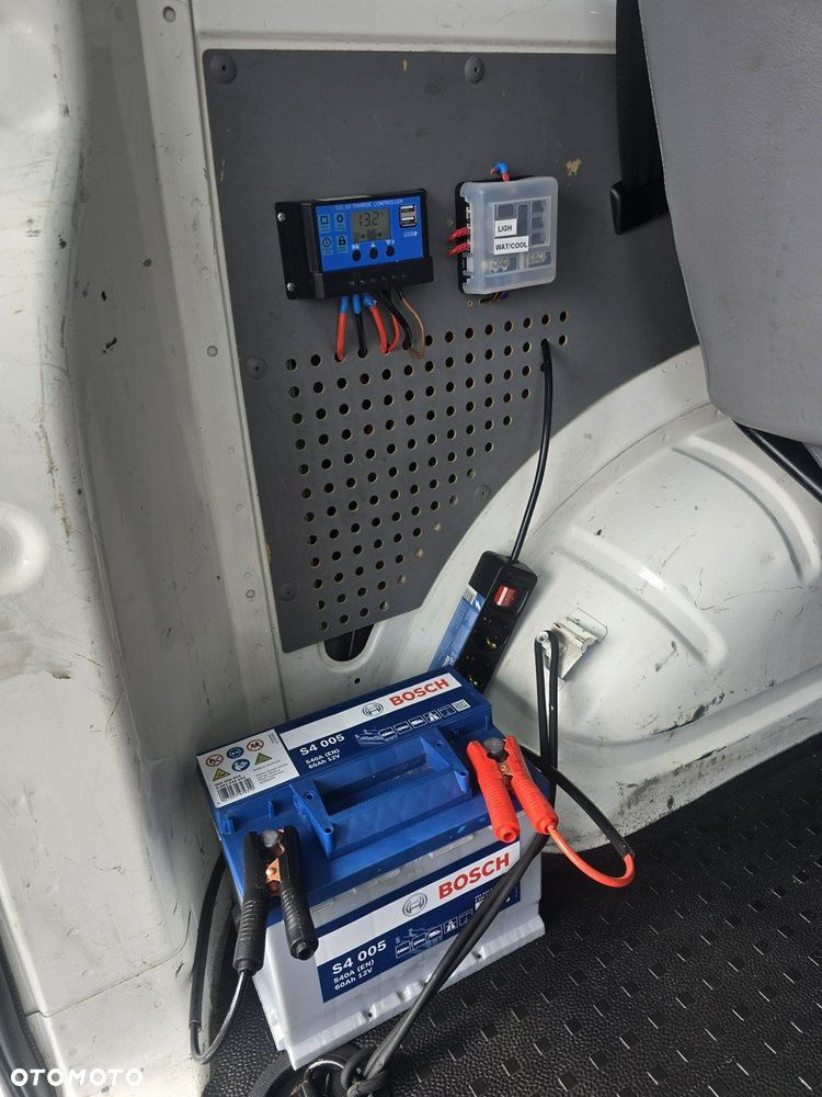 Volkswagen Transporter - 30