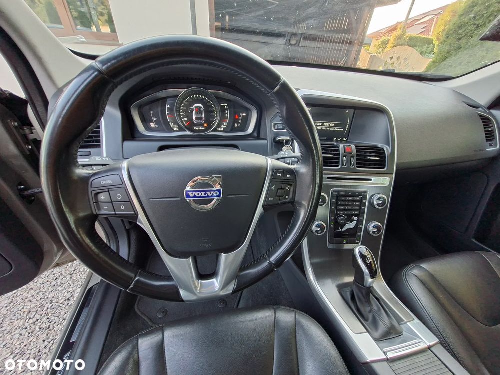 Volvo XC 60 D4 Drive-E Summum - 17