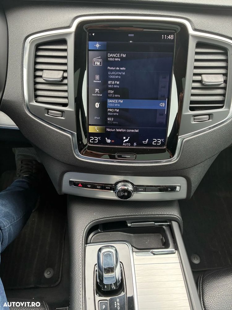 Volvo XC 90 - 22