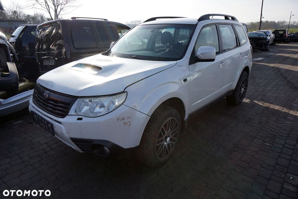 SUBARU FORESTER III SH 2010 37J 2.0 D EE20Z 145KM TY756W BIAŁY na części - 2