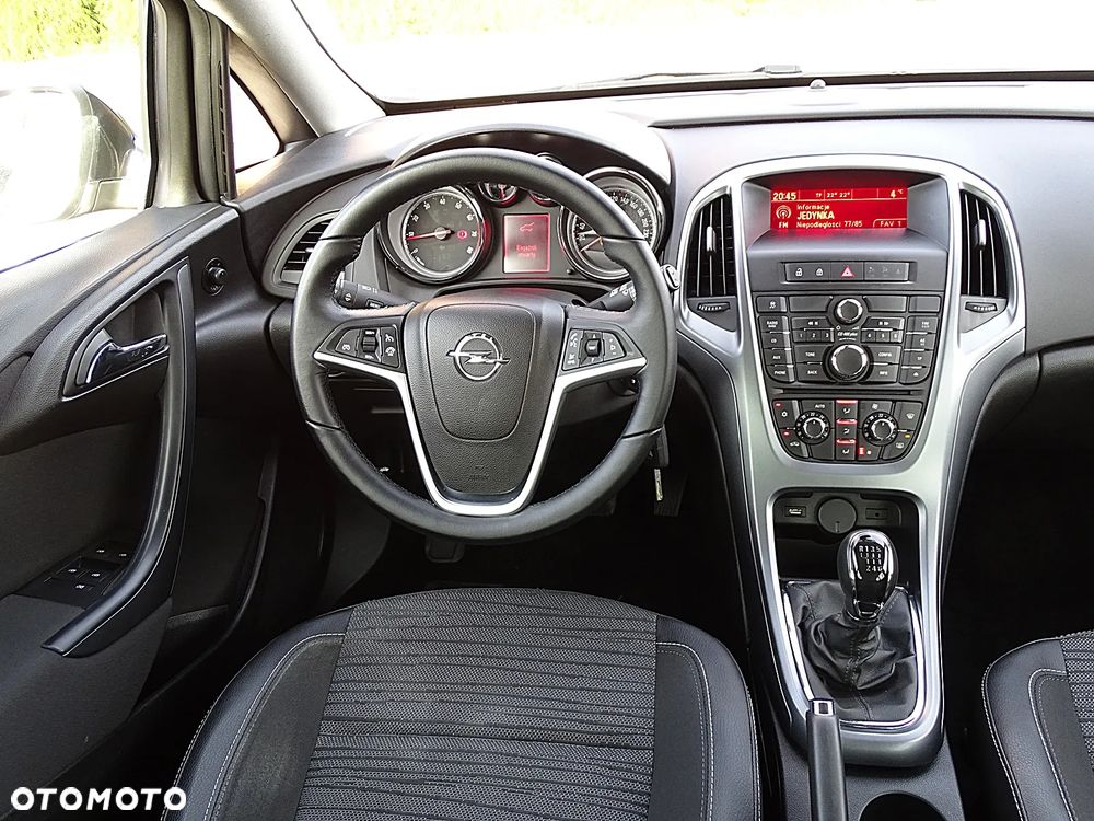 Opel Astra 1.4 Turbo Cosmo - 31