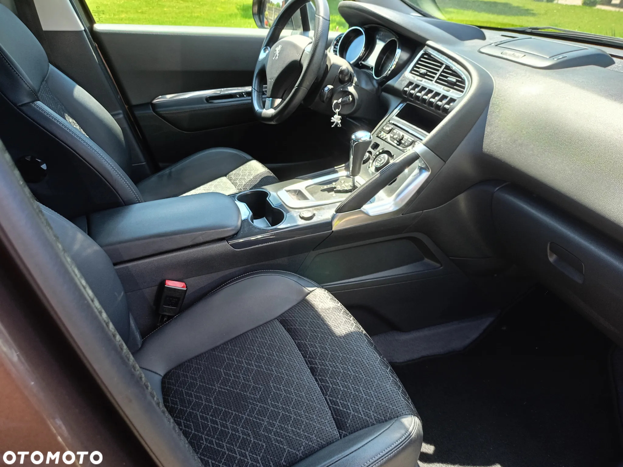 Peugeot 3008 HDi 160 Automatik Business-Line - 11