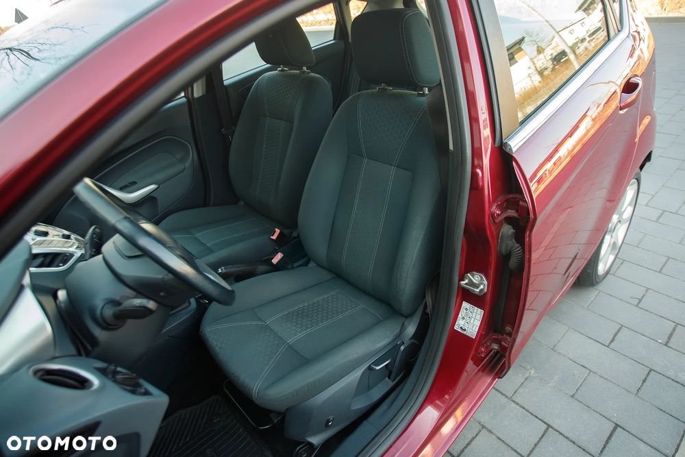 Ford Fiesta 1.25 Titanium EU5 - 17