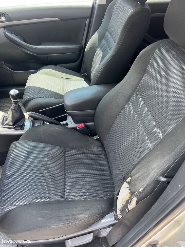 Toyota Avensis SW 2.0 D-4D Sol - 8
