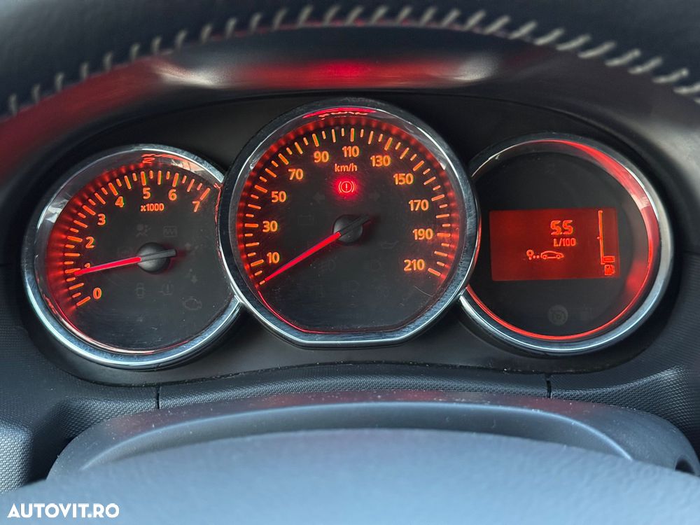 Dacia Duster dCi 110 FAP 4x2 Prestige - 11