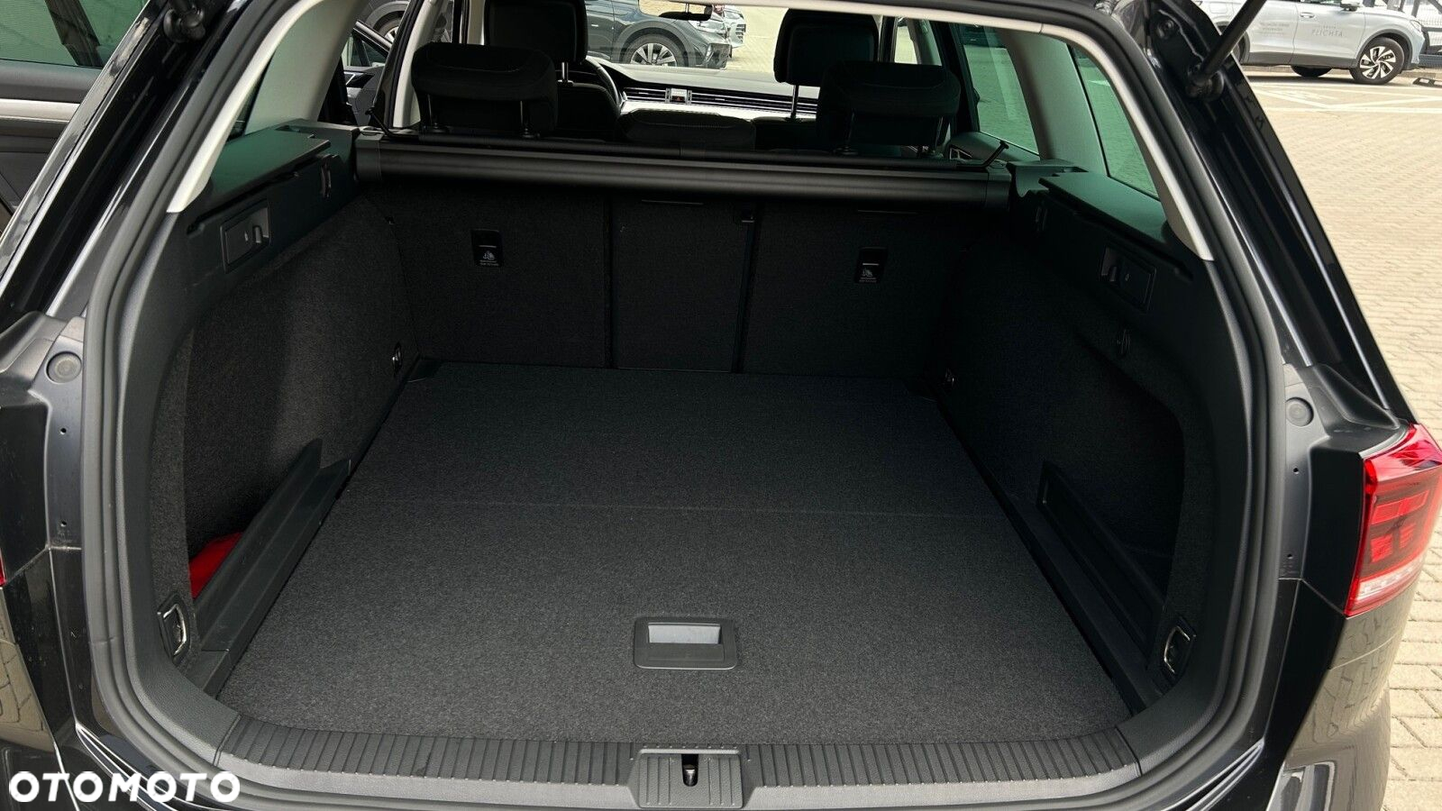 Volkswagen Passat 1.5 TSI EVO Business - 34
