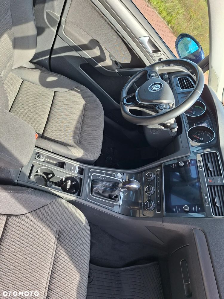 Volkswagen Golf e-Golf - 17