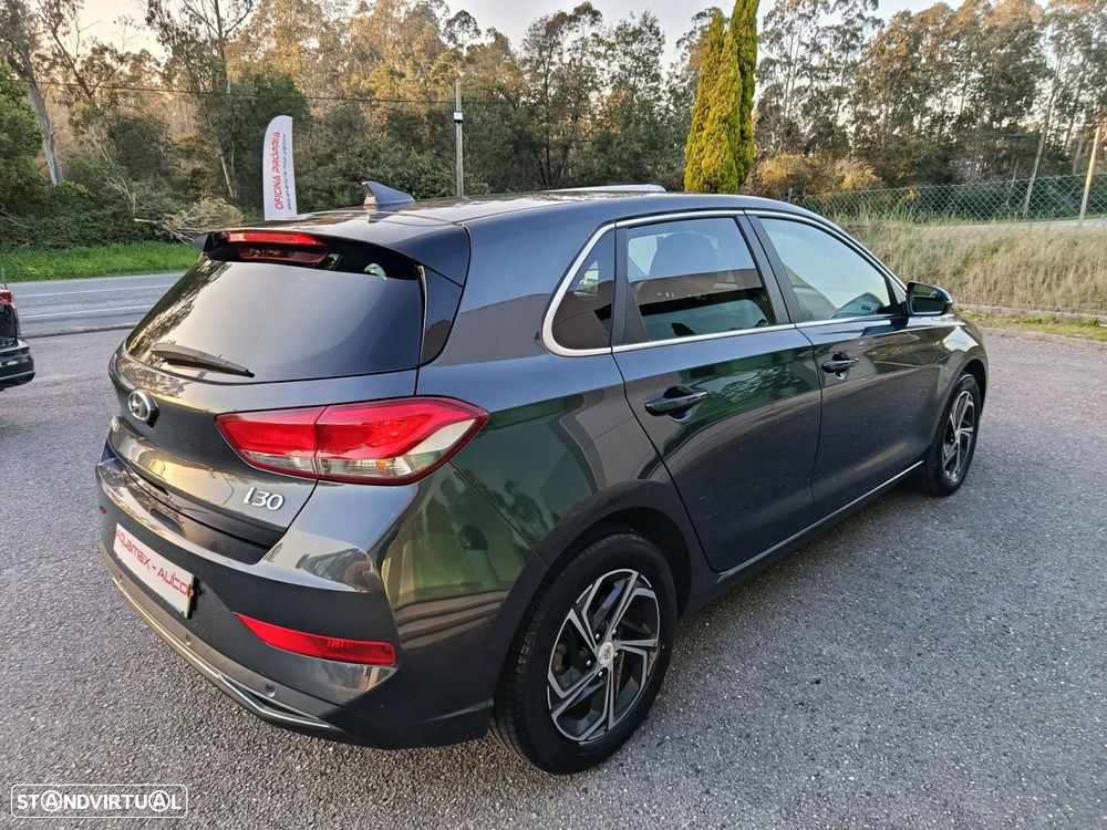 Hyundai i30 1.6 CRDI STyle Plus - 4