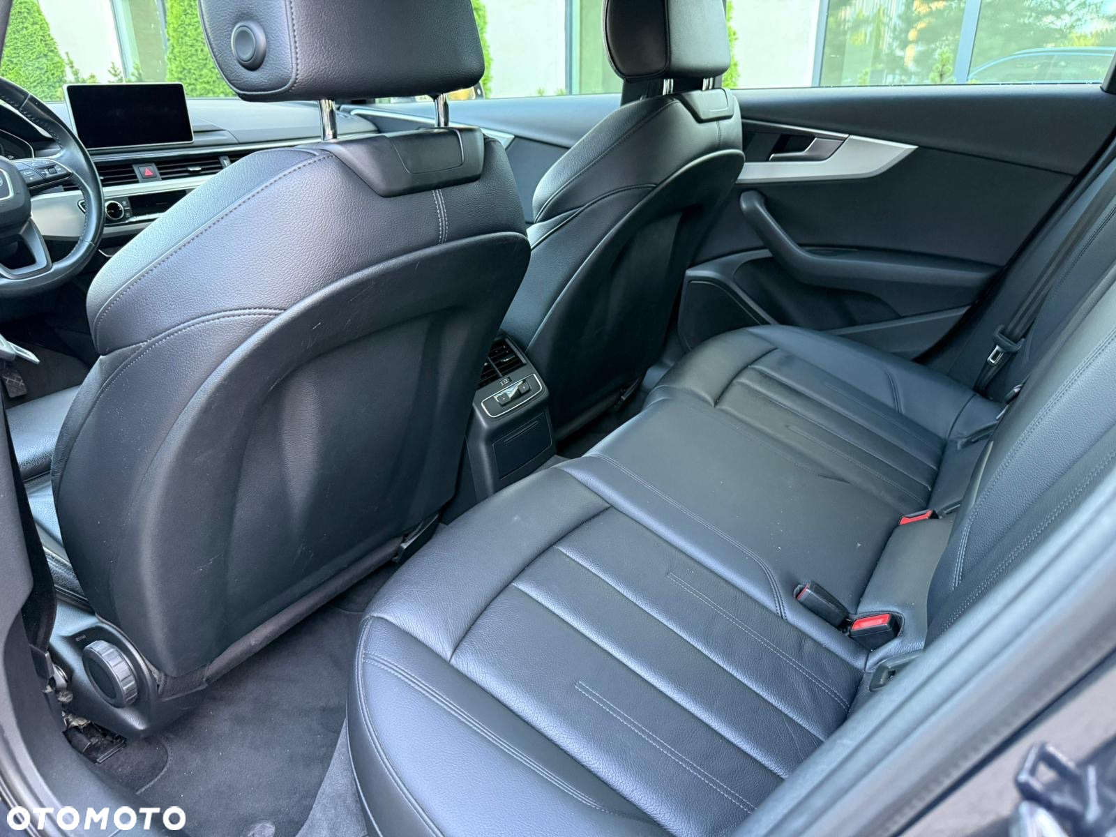 Audi A4 Avant 2.0 TDI ultra design - 6