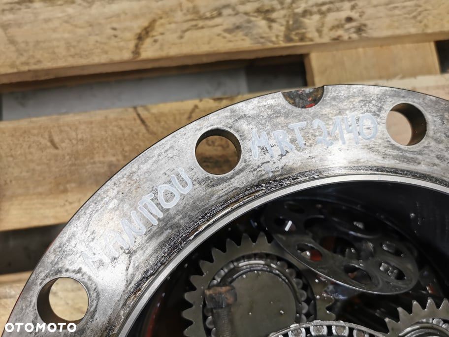 Zwolnica Manitou MRT 2145 {Clark-hurth} - 8