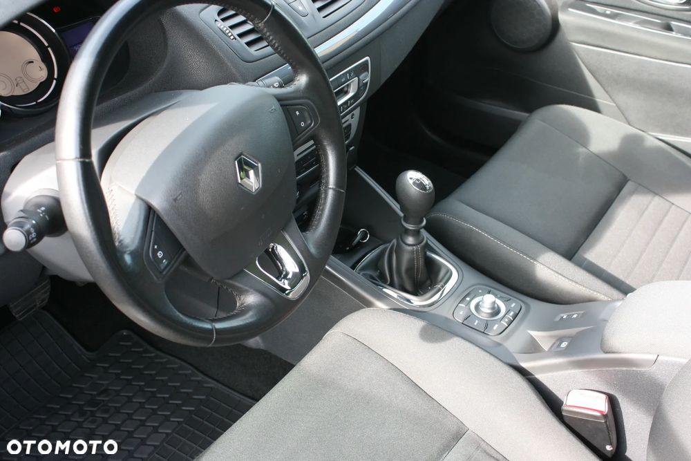 Renault Megane 1.6 16V 110 LIMITED - 25