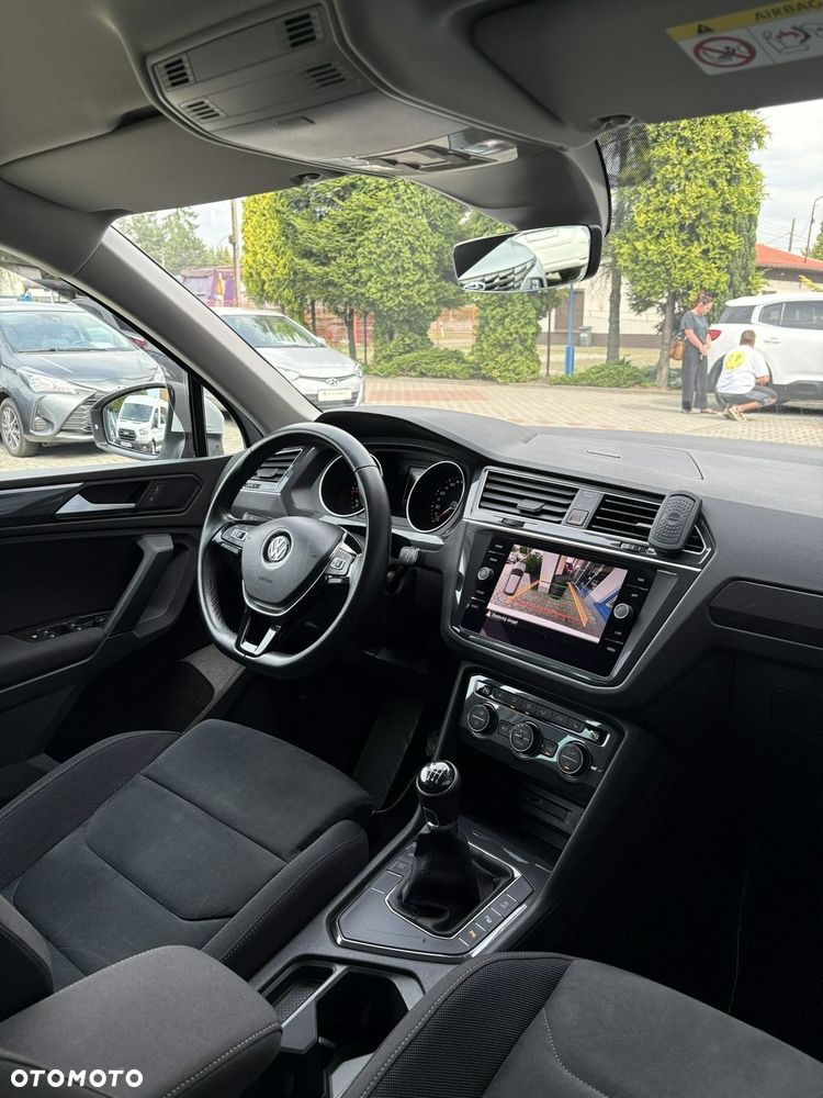 Volkswagen Tiguan - 13