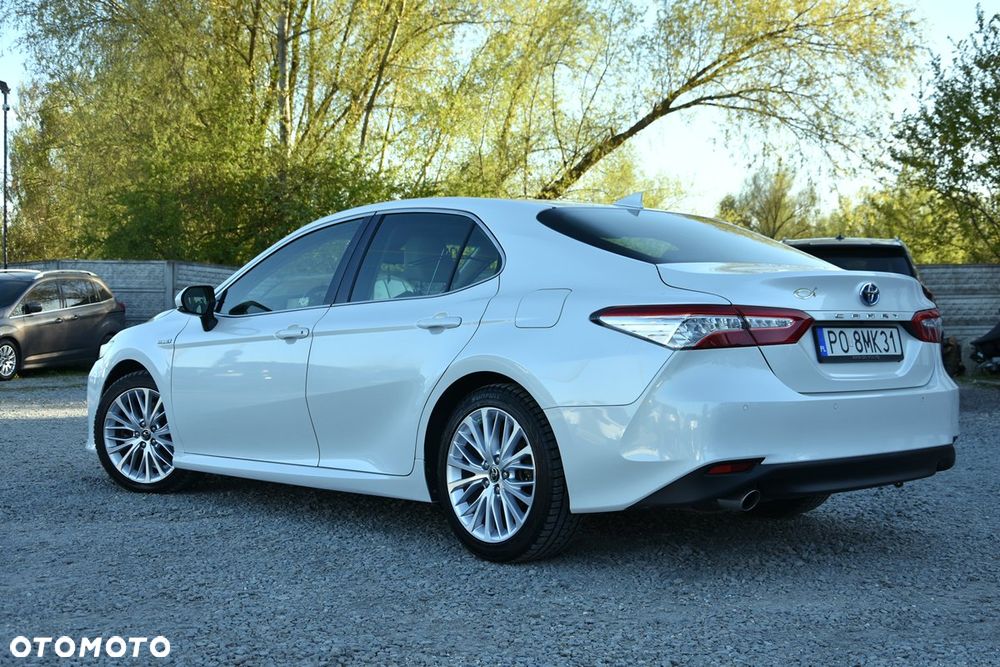 Toyota Camry 2.5 Hybrid Executive CVT - 5