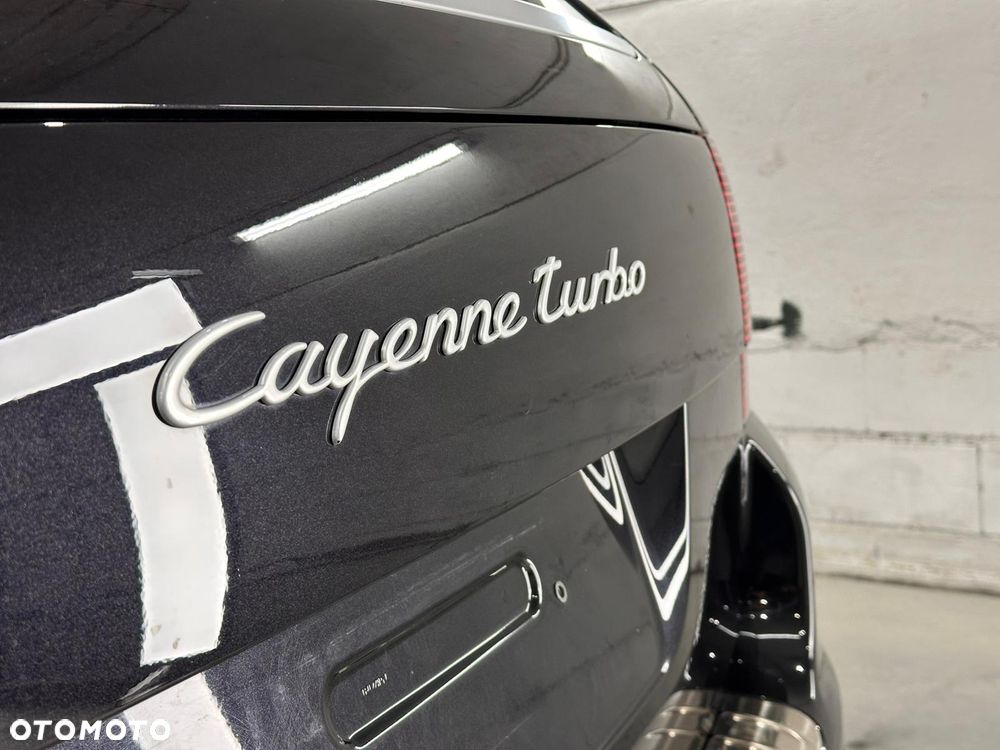 Porsche Cayenne - 2