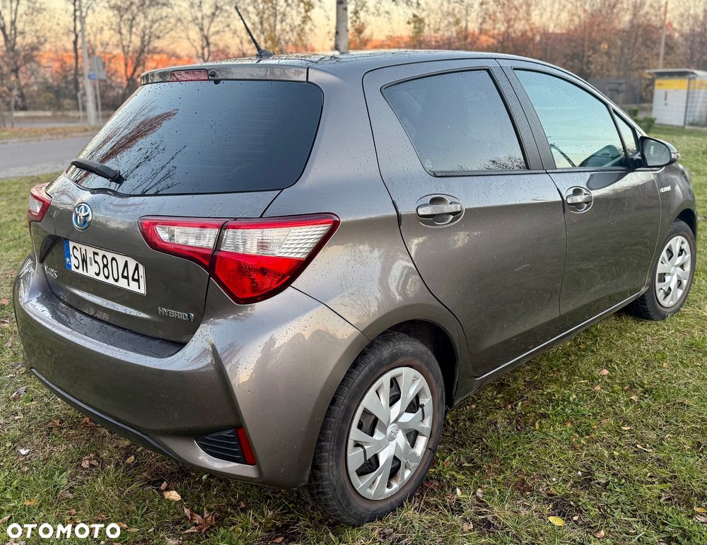 Toyota Yaris Hybrid 1.5 VVT-i Life - 3