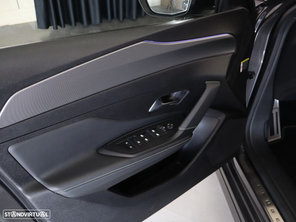Peugeot 308 1.2 PureTech GT Pack EAT8 - 19
