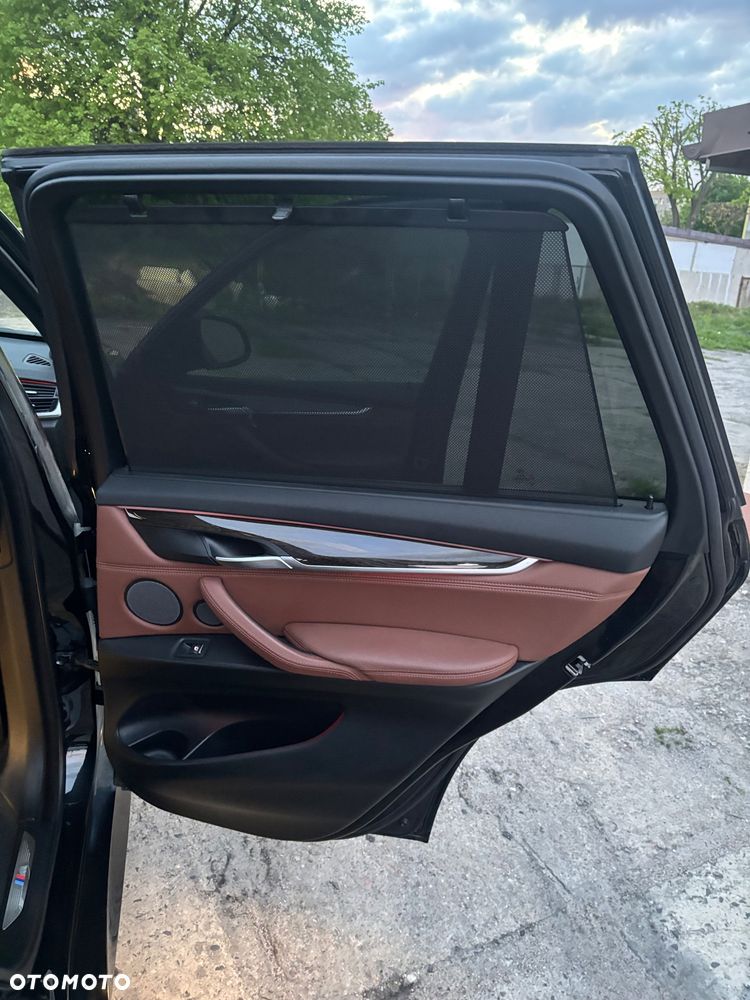 BMW X5 3.5i xDrive - 17