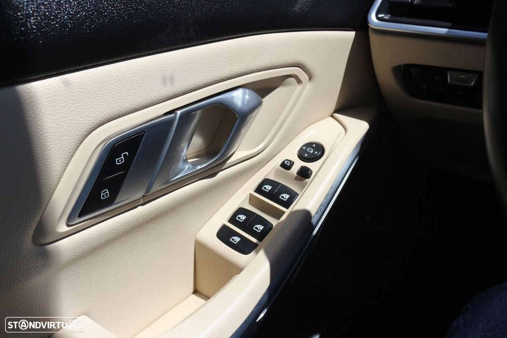 BMW 330 e Line Sport Auto - 35