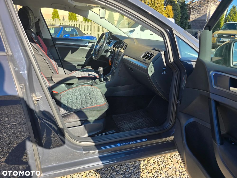 Volkswagen Golf 1.2 TSI BMT Comfortline - 33