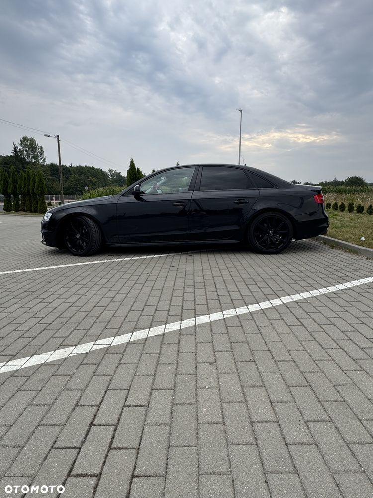 Audi A4 Limousine - 6