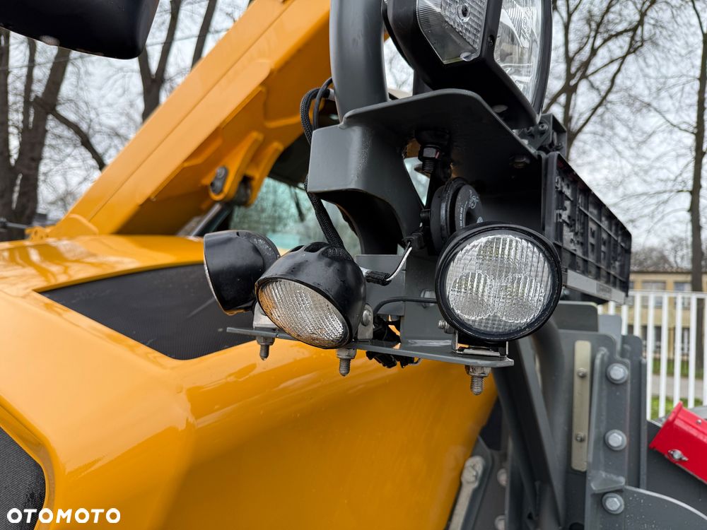 Liebherr Ładowarka Teleskopowa T36-7s - 24