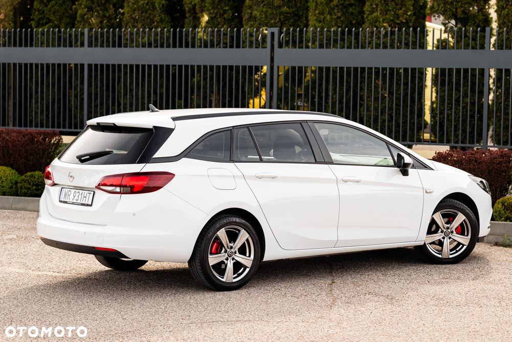 Opel Astra 1.6 D Start/Stop Business - 4
