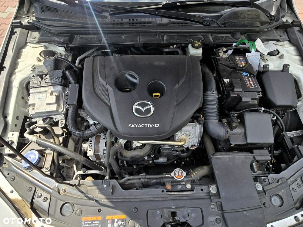 Mazda 3 SKYACTIV-D 1.8 SELECTION - 39
