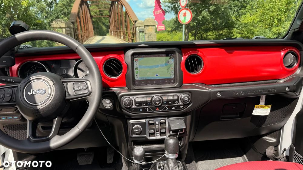 Jeep Wrangler - 19