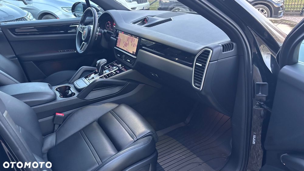 Porsche Cayenne S Platinum Edition - 30