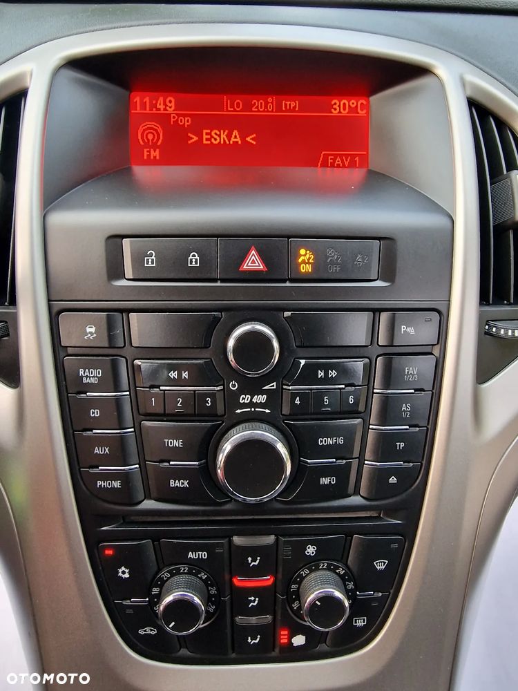 Opel Astra 1.6 Cosmo - 9