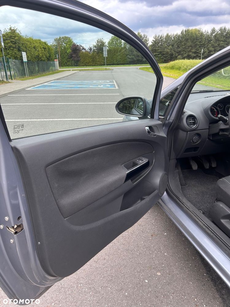 Opel Corsa 1.0 12V Cosmo - 5