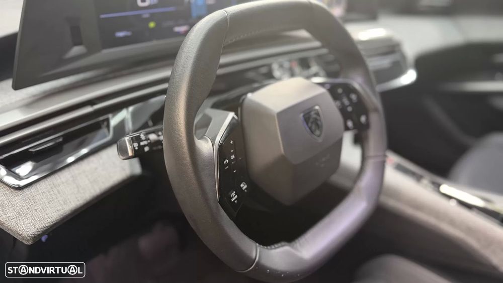 Peugeot 5008 Hybrid 145 e-DSC6 Allure - 12