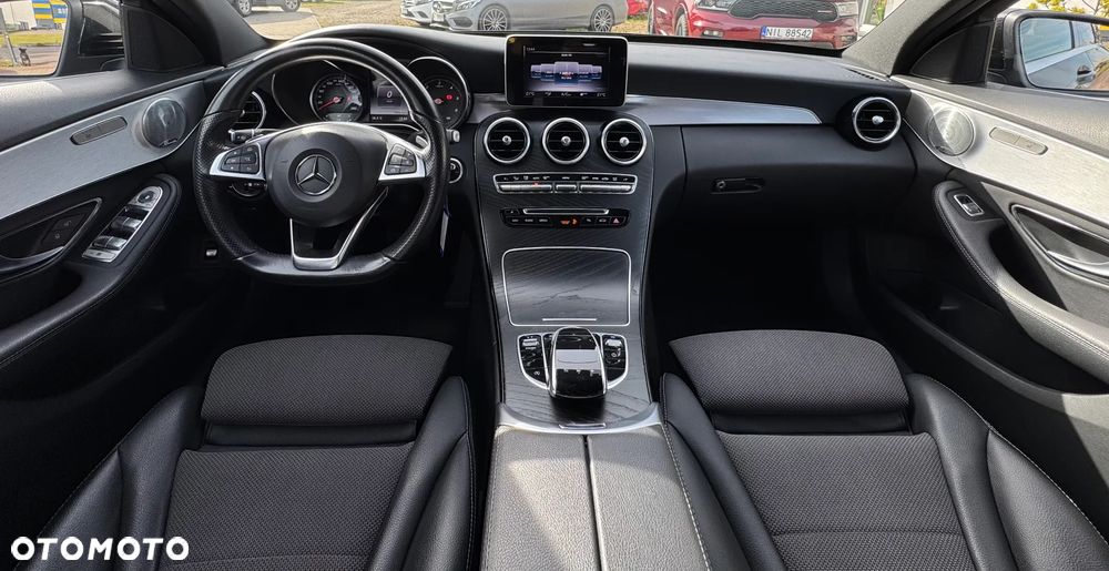 Mercedes-Benz Klasa C 220 d T 9G-TRONIC AMG Line - 22