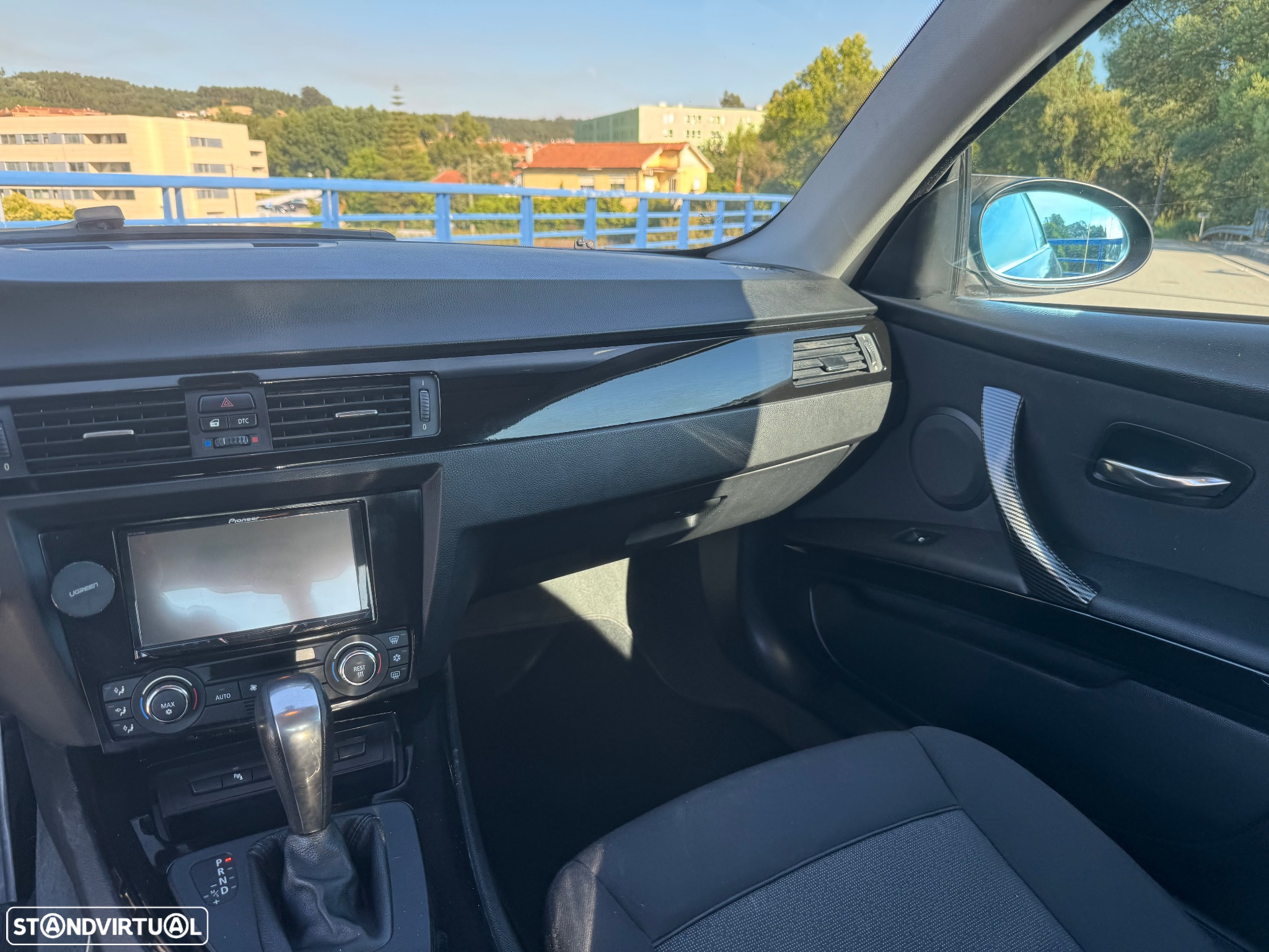 BMW 320 i Coupe Aut. - 14