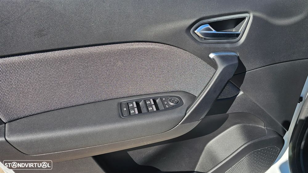 Renault Captur 1.6 E-Tech Full Hybrid Evolution - 51