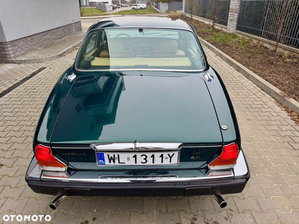 Jaguar XJ - 13