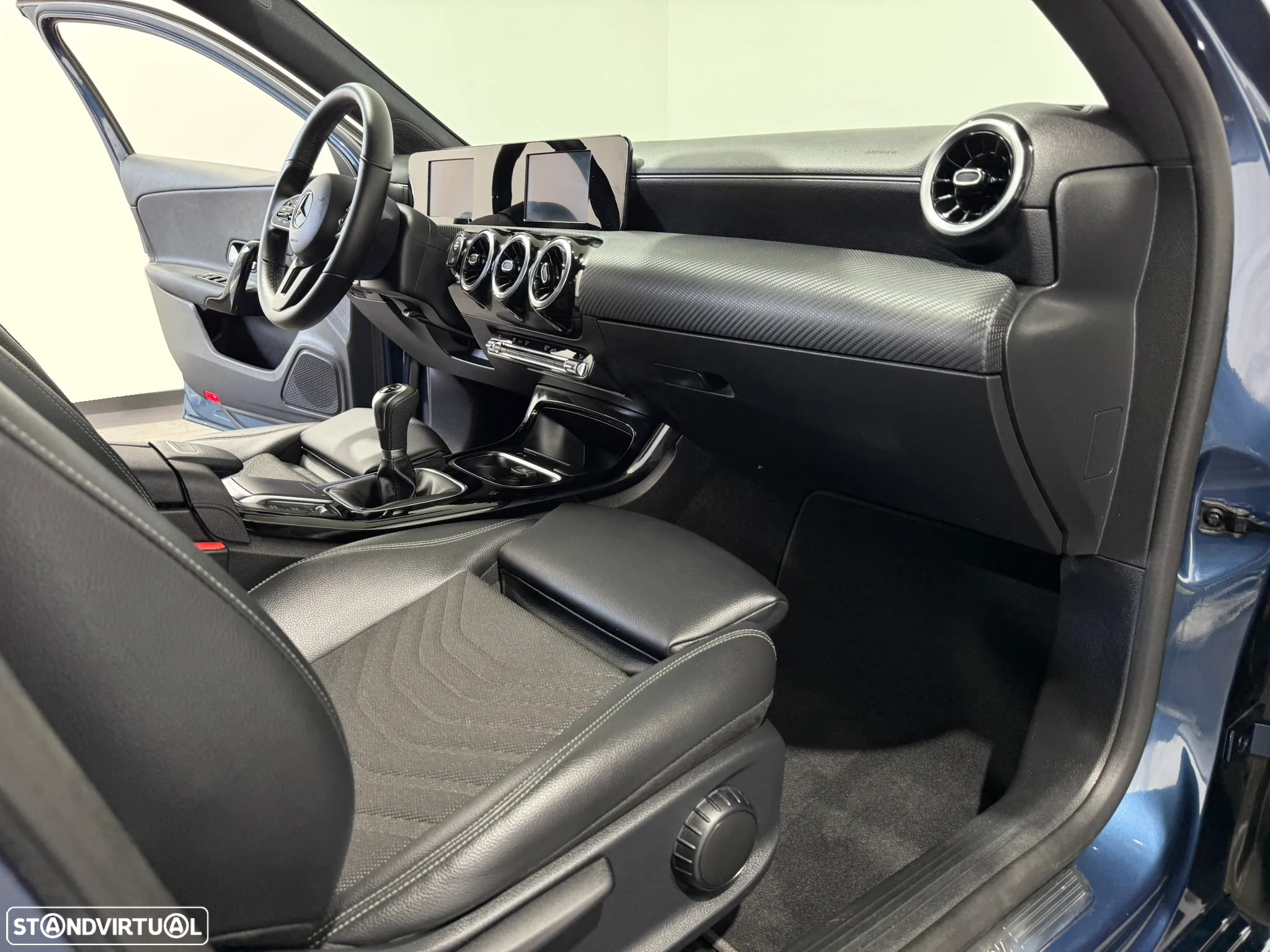 Mercedes-Benz A 180 d Progressive - 35