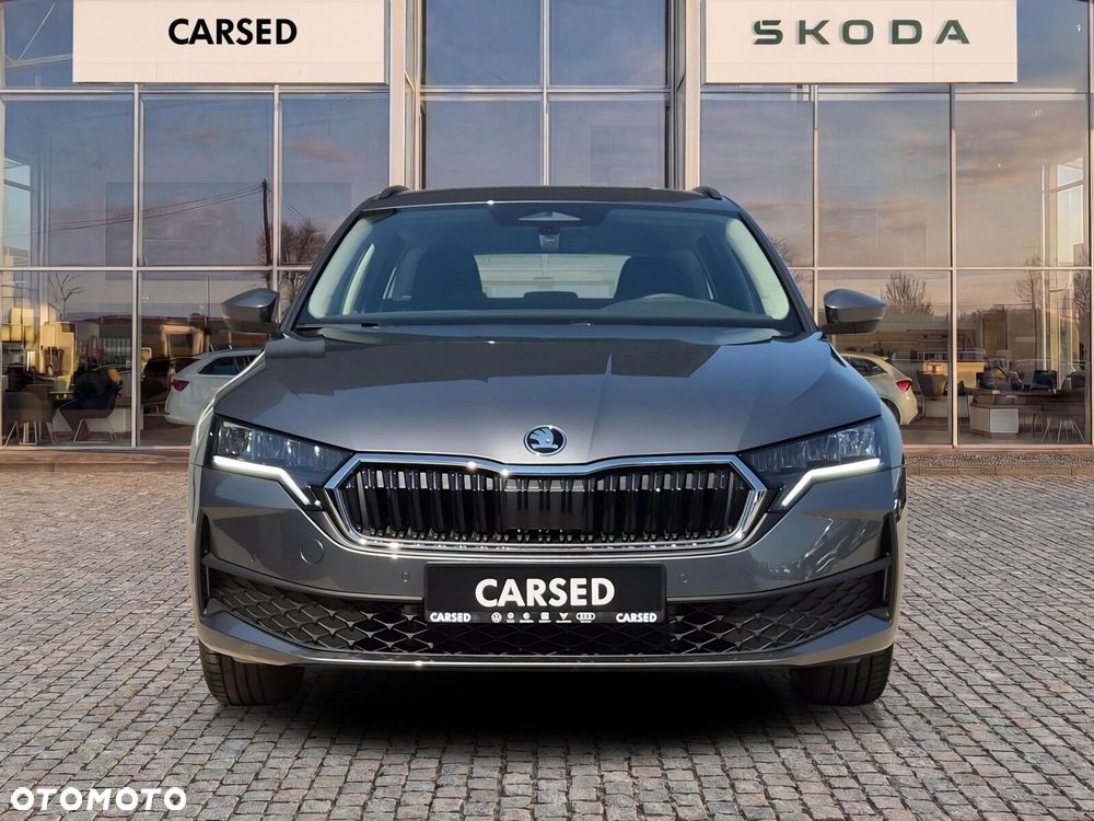 Skoda Octavia 2.0 TDI Edition 130 Essence DSG - 9
