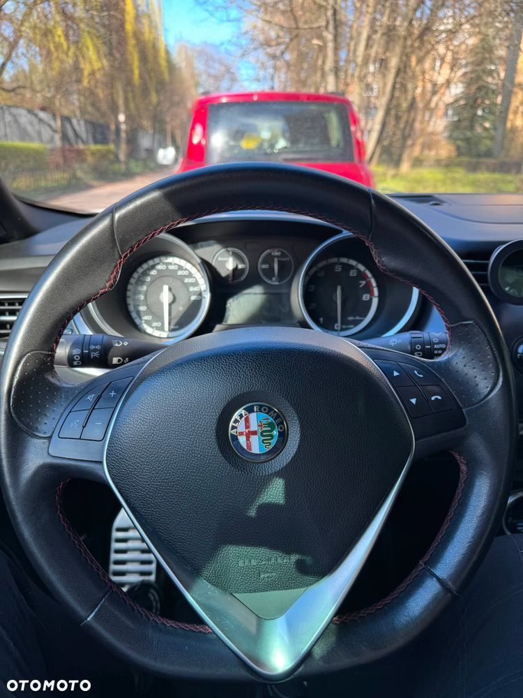 Alfa Romeo Giulietta 1750 TBi Quadrifoglio Verde - 10